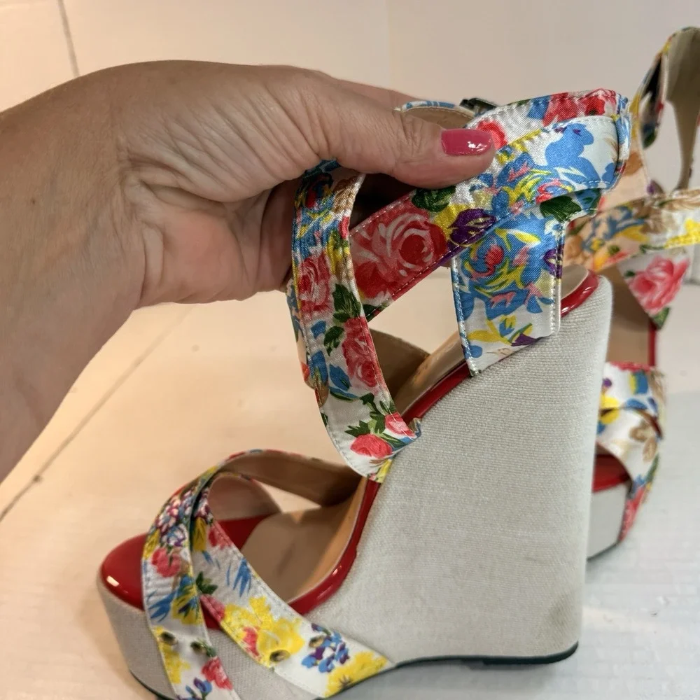 Women's Size 41 Sandals Platform Wedges Floral Print Satin Buckle Straps Ladies